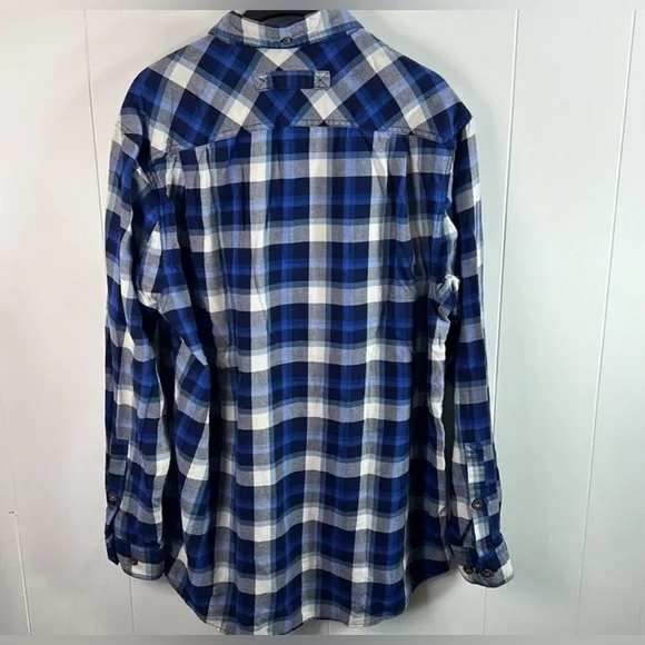 Duluth Trading Company blue and white plaid flannel shirt in men’s size L - Picture 3 of 4